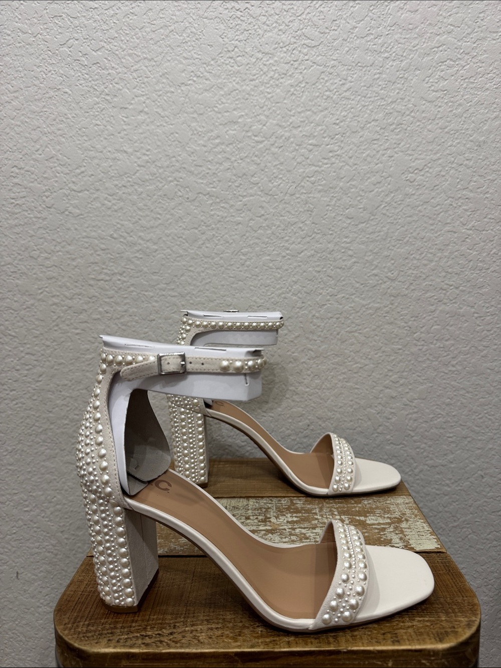 INC International Concepts Lexini Pearl Heels Size 11 NEW - Picture 3 of 8